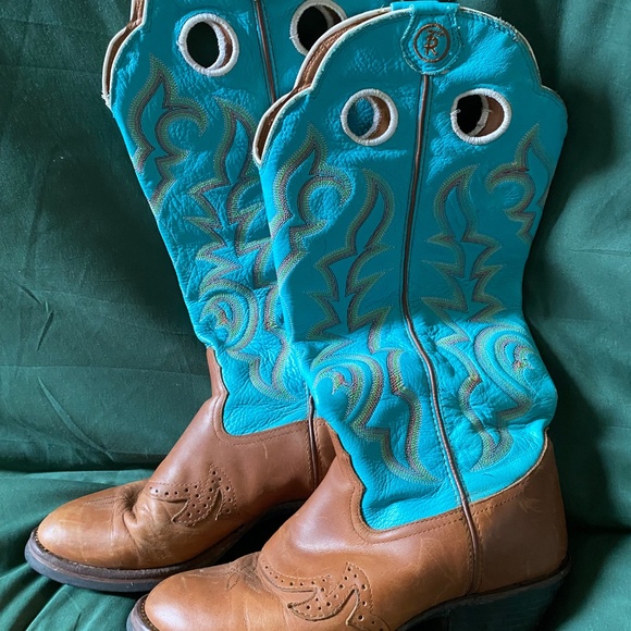 Tony Lama cowboy boots - Picture 3 of 5